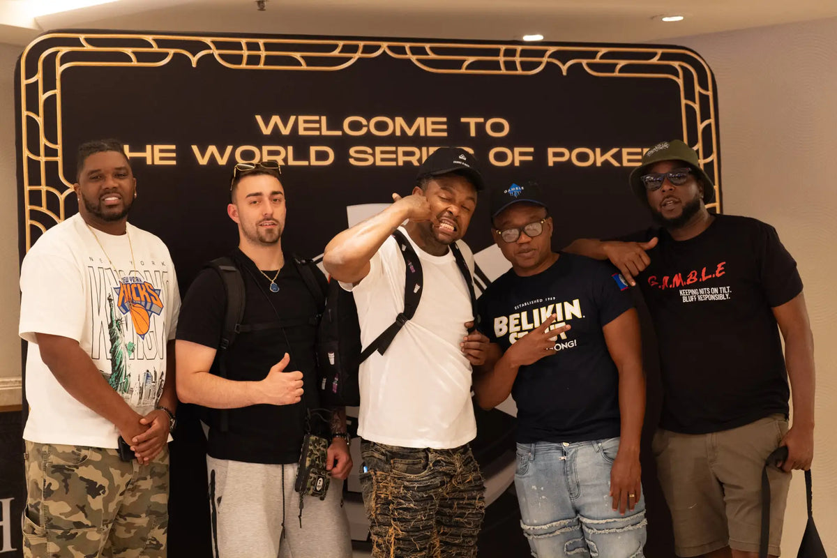 Black and gold framed welcome sign for the world series of poker