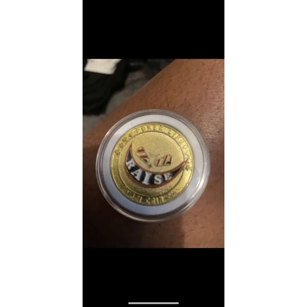 Premium metal poker card protector with ‘Raise’ art on side. Ideal for poker players who want to secure their cards with a stylish and functional accessory. Must-have for serious card sharks