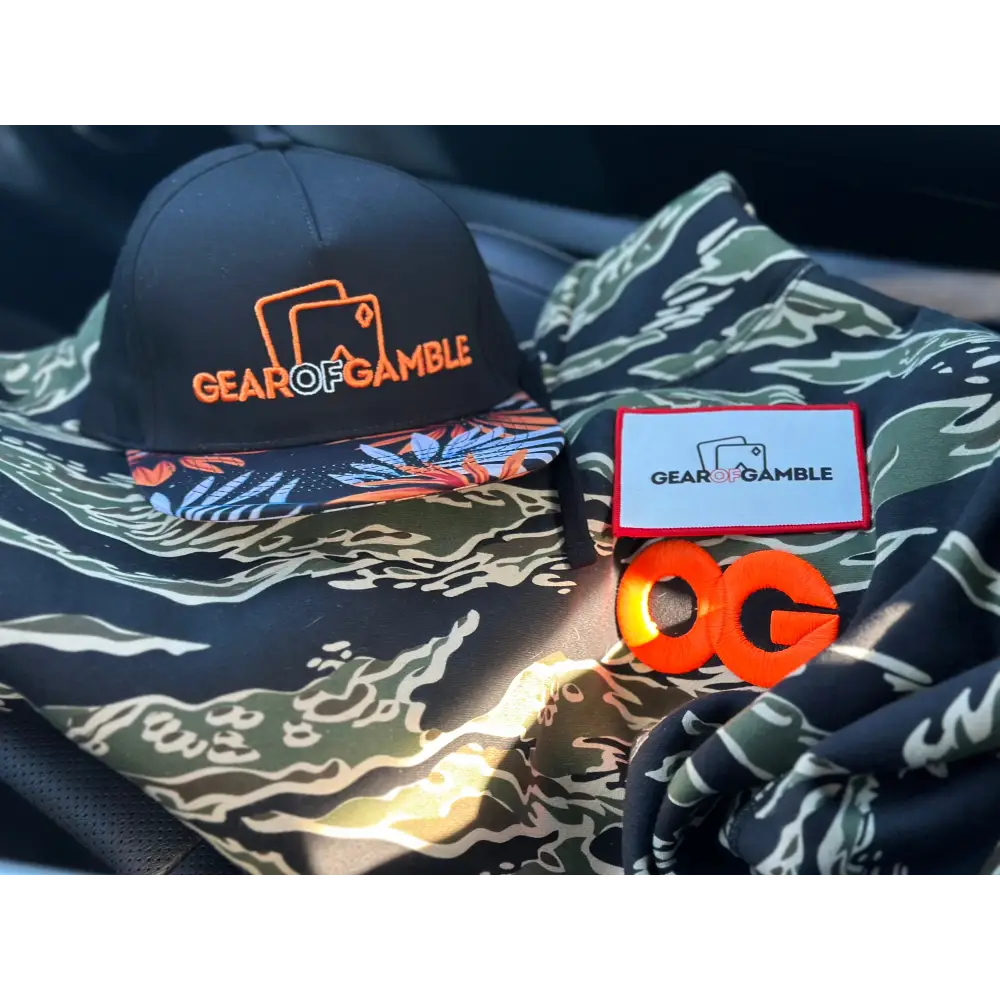 Black snapback hat with a bold leaf-patterned brim and Gear of Gamble logo on the front. Perfect poker apparel for players who want to showcase their love for the game with a unique twist